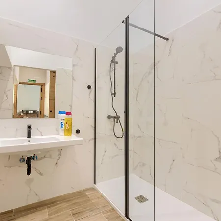 H30 Tiboli Self Checkin Πανσιόν