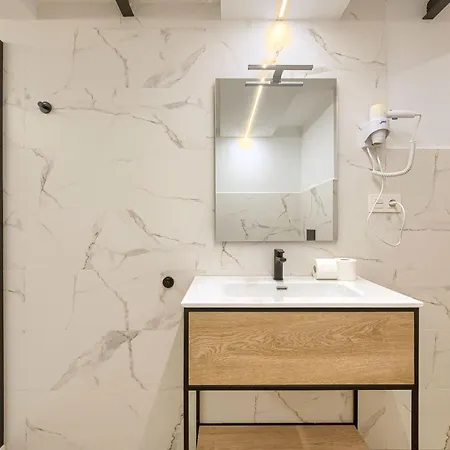 H30 Tiboli Self Checkin Πανσιόν